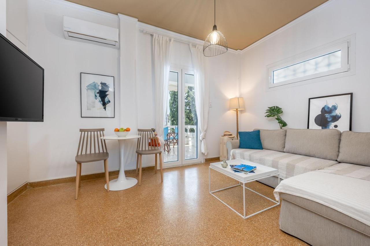 Breeze One Bedroom Apartment By Blupine Athena Bagian luar foto