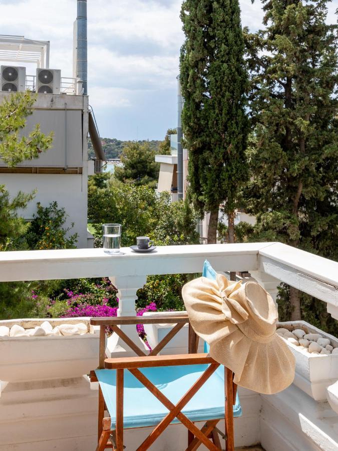 Breeze One Bedroom Apartment By Blupine Athena Bagian luar foto